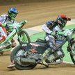 Fredrik Lindgren (kask czerwony) w sobotę brylował na PGE Narodowym, w niedzielę kompletnie zawiódł 