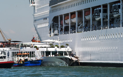 Wenecja: Statek uderzył w nabrzeże. 4 osoby ranne