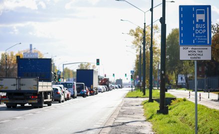 Buspas na ulicy Puławskiej w Warszawie
