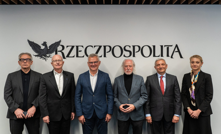 Uczestnicy debaty rozmawiali o wydarzeniach poprzedzających debiut PZU na giełdzie, o jego przebiegu