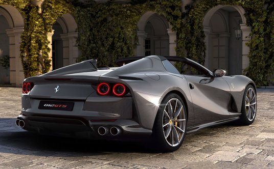 Ferrari 812 GTS