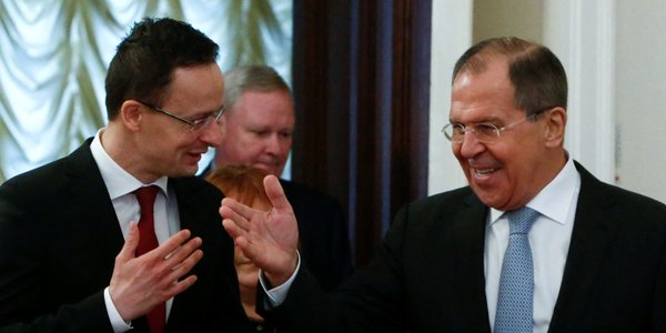 Rosja na linii z Węgrami. Kulisy wspólnej strategii przeciwko Ukrainie w UE