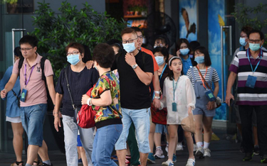 Pracownicy służby zdrowia z Hongkongu: Wstrzymać ruch z Chinami