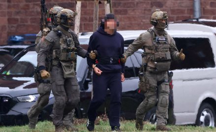 Przed niemieckim sądem staje 14 października m.in. Serhij K. (na zdjęciu eskortowany przez niemiecki