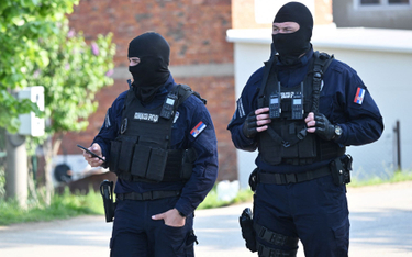 Serbscy policjanci