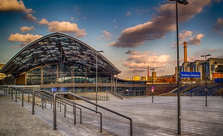 Z Łodzi do Warszawy dojedziemy pociągiem w trzy kwadranse