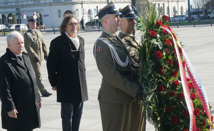 Szumowski o uroczystościach smoleńskich: Odległości mogły być większe