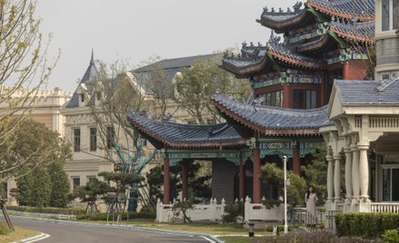 Deweloperzy ciążą Pekinowi. Nie tylko Evergrande  ma kłopoty