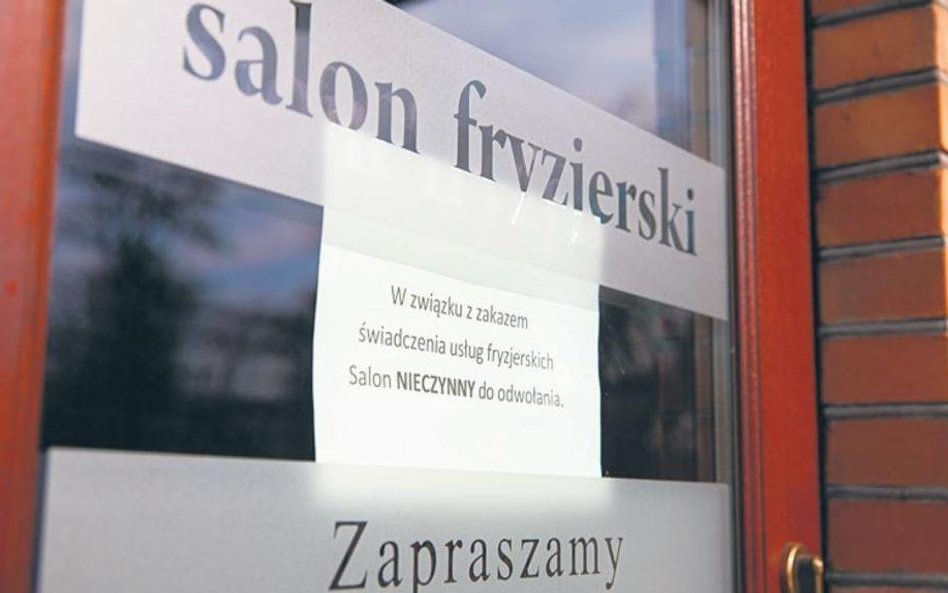 Sondaż: Zamknięte salony fryzjerskie problemem dla 58,4 proc.