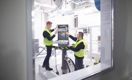 Niemiecka grupa BSH podukuje w naszym kraju sprzęt pod markami Bosch, Siemens i Zelmer