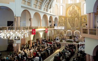 W kościołach w całej Polsce modlitwa wynagradzająca za świętokradztwa i profanacje