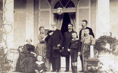 Ostatnie zdjęcie brazylijskiej rodziny cesarskiej. W 1889 r. Piotr II (w środku) został zmuszony do 