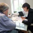 Z bezpłatnych porad na etapie przedsądowym mogłyby korzystać osoby o niskich dochodach, a w wyjątkow