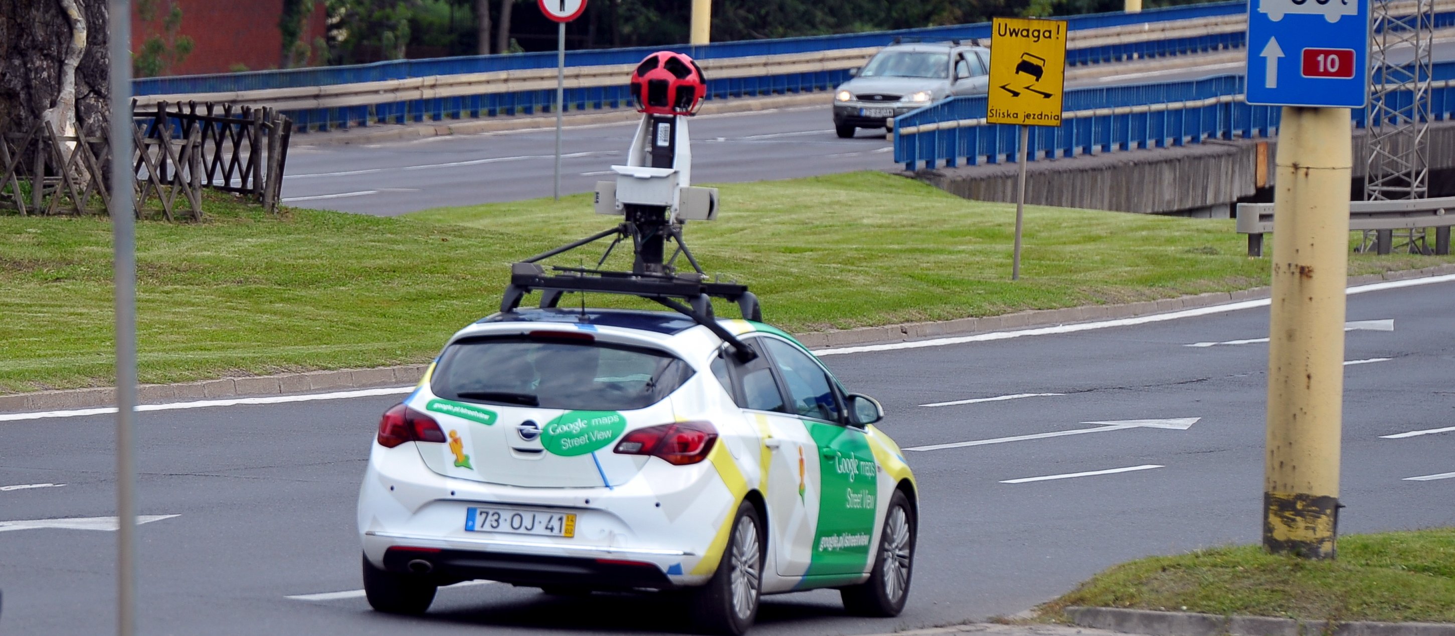 Google Earth miało pomagać weryfikować zdjęcia. AI zaczęło je fałszować