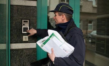 Gość nie jest domownikiem podatnika i nie może zobowiązać się do doręczenia mu decyzji podatkowej