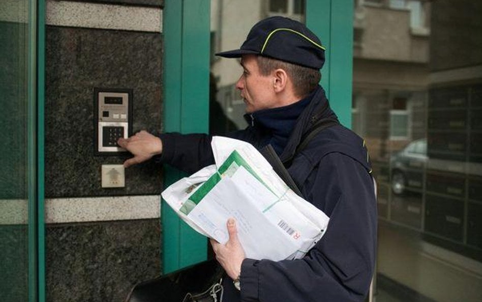 Gość nie jest domownikiem podatnika i nie może zobowiązać się do doręczenia mu decyzji podatkowej