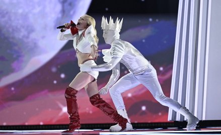 Luna podczas występu w półfinale Eurowizji