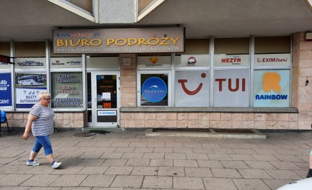 Legalnie działające biura podróży często muszą konkurować z biurami działającymi w szarej strefie
