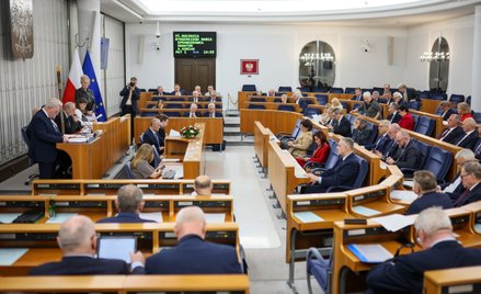 Senat w sierpniu zamontuje system do głosowania na sali obrad za 6 mln zł