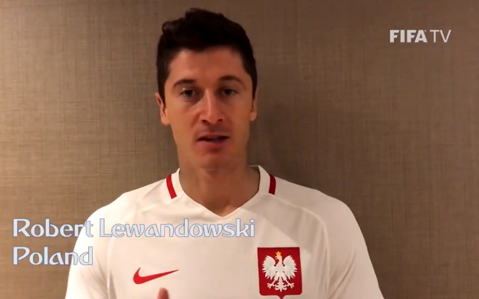 Gwiazdy zapraszają na MŚ w Rosji. Lewandowski po arabsku