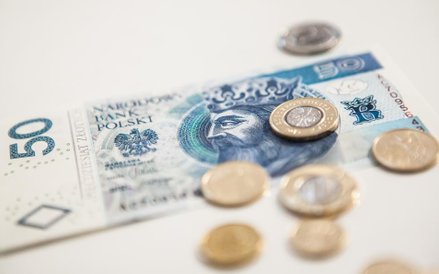 Niestety fakt, że aktualny sezon grzewczy jest mniej wymagający niż zwykle, nie znaczy że rachunki z