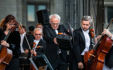Sinfonia Varsovia, Anna Jurksztowicz oraz Krzesimir Dębski na Placu Defilad