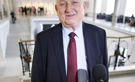 Prezydent dementuje: Oleksy nie będzie moim doradcą
