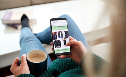 Wygoda za cenę danych. Asystenci AI przejmują handel internetowy