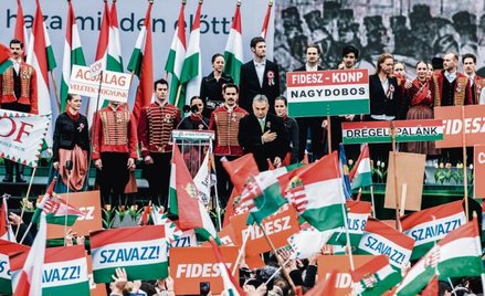 Premier Viktor Orbán jest pewny wyborczego zwycięstwa. Czy uda mu się jednak sformować rząd bez doda