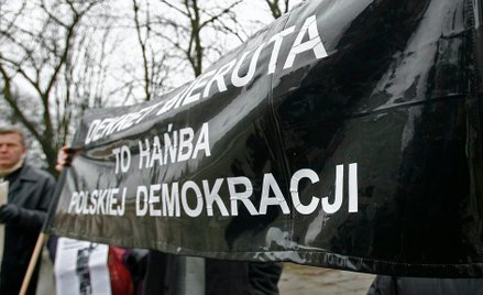 Dzika reprywatyzacja: Lewica ściga się z PiS na projekty