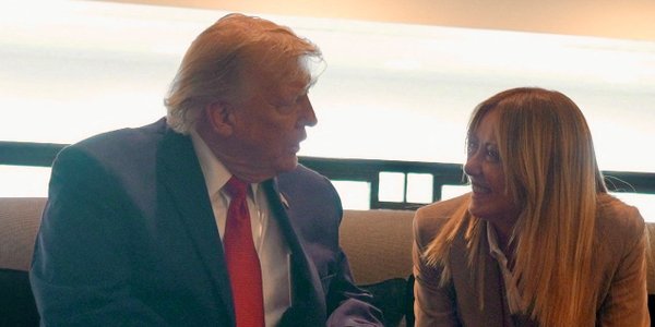 Trump nie odpuszcza Meloni. „Radzi sobie słabo. Prosiła raz za razem”