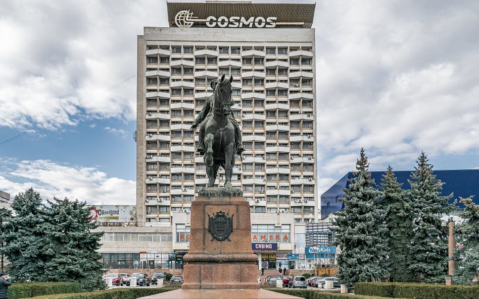 W czasach ZSRR hotel Cosmos był jedną z wizytówek Kiszyniowa.