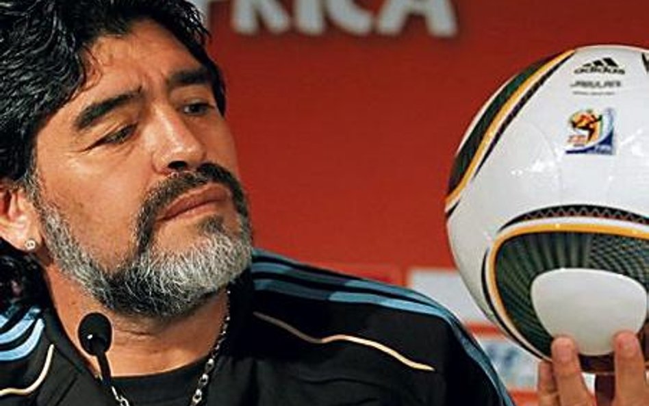 Maradona z trudem przeprowadził swoich piłkarzy przez eliminacje, ale teraz celem jest już mistrzost