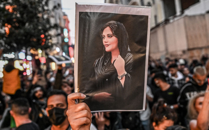 Protest w Stambule po śmierci Mahsy Amini