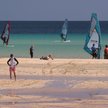 Kanaryjska wyspa znana jest z wyjątkowej, szerokiej plaży i świetnych warunków do uprawinia windsurf