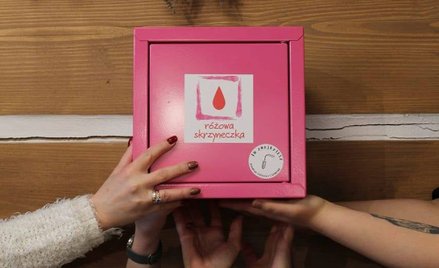 Bezpłatne podpaski i tampony. Kraków dołącza do akcji