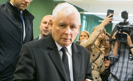 Jerzy Surdykowski: Przestroga przed doliną słoni