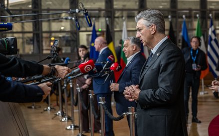 Aktywa Banku Rosji pozostaną nieruszone a wsparcie dla Ukrainy będzie o połowę mniejsze