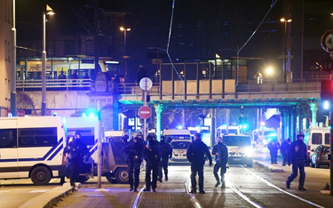 Strasburg: Polak zmarł po zamachu. Prezydent Duda wspomina