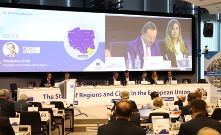 Władysław Ortyl, marszałek województwa Podkarpackiego podczas sesji plenarnej Europejskiego Komitetu