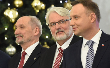 Oświadczenie byłych szefów MSZ: Ta ustawa będzie na czarnych kartach historii Sejmu