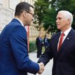 Premier Mateusz Morawiecki i wiceprezydent USA Michael Pence podpisali deklarację na temat 5G Fot.