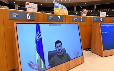 Prezydent Ukrainy wystąpił na forum PE za pośrednictwem wideołącza