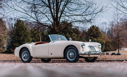 MG MGA tchnął ducha nowoczesności w brytyjską markę. Model ten był produkowany od 1955 do 1962 roku.