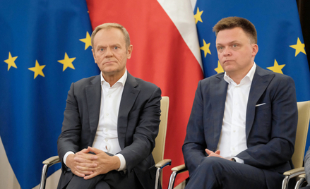 Donald Tusk i Szymon Hołownia walczą o centrowego wyborcę