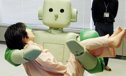 Japoński robot opiekujący się ludźmi powinien mieć możliwość oszukiwania swojego pana
