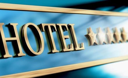 Hotele: Pozwólcie nam działać!