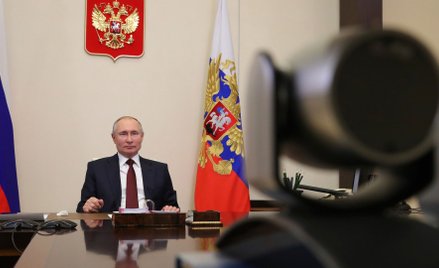 Putin proponuje Bidenowi rozmowę z transmisją na żywo