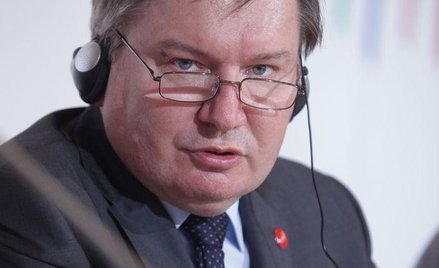 Raport Millera dopiero za kilkanaście dni