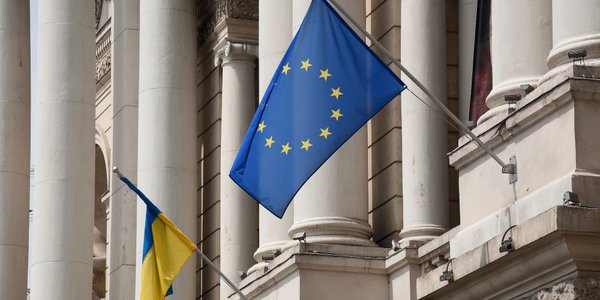 Otwarta droga pomocy Ukrainie. Aktywa Rosji zamrożone bezterminowo